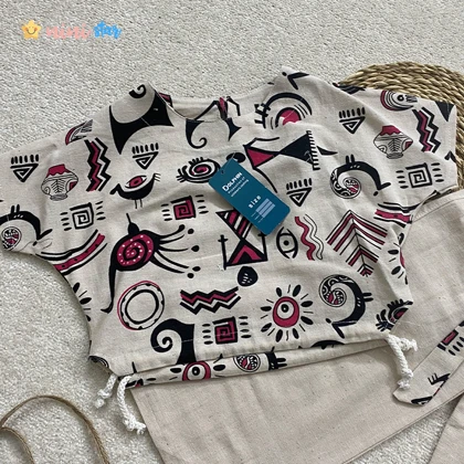 کراپ شلوار لینن طرح ترکیبی قرمز و سبز 3 تا 9 سال