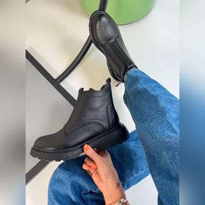 نیم‌بوت وسط‌کش