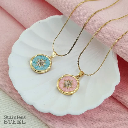 گردنبند استیل طرح آسمان شب میناکاری شده