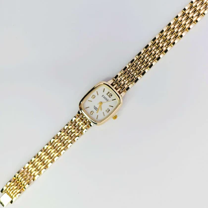 ساعت مچی زنانه مجلسی EHHE نگین‌دار با موتور کوارتز