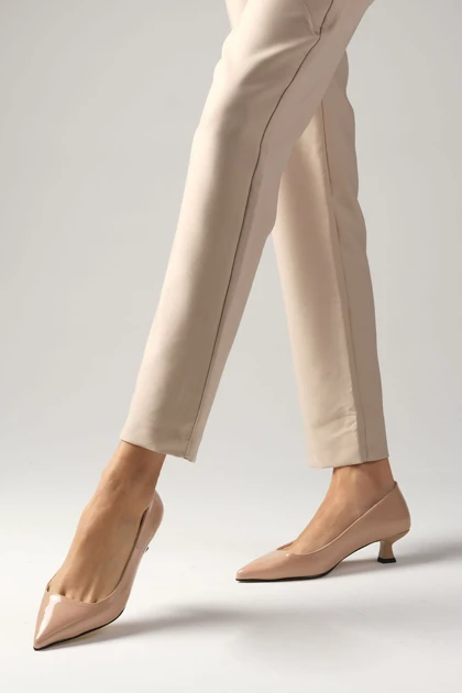 کفش پاشنه‌بلند کلاسیک زنانه میوگوستو mio-gusto