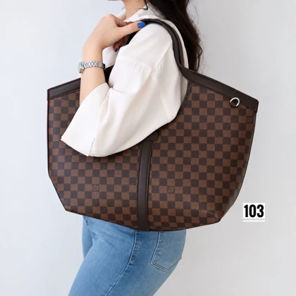 کیف زنانه بزرگ کارینا مدل 7617356