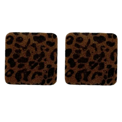 گوشواره زنانه مدل پانترا طرح مربع بافت‌دار پلنگی