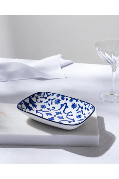 بشقاب سرو Madame Coco مدل Reve Bleu Ellis Bone China - آبی/سفید