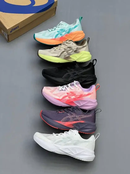 کفش اسیکس نووا بلاست 5 صورتی Asics Novablast 5 Pink