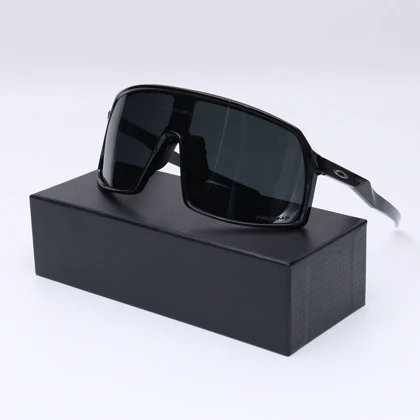 عینک از برند OAKLEY کد 181447