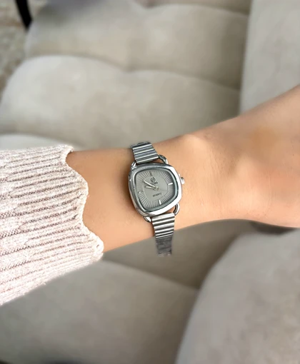 ساعت استیل زنانه دفورمه فلورا 816