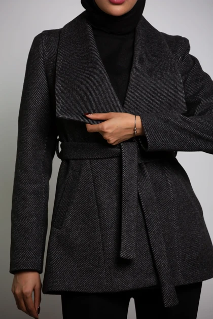 پالتو زنانه یقه آمریکایی کجراه