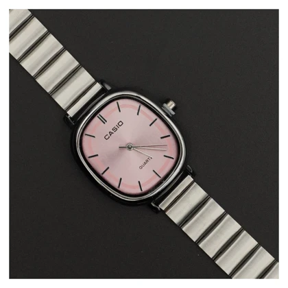 ساعت مچی زنانه کوارتز صفحه صورتی بند رنگ نقره‌ای علیدسا