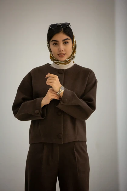 کت کراپ دخترانه مچ دکمه دار