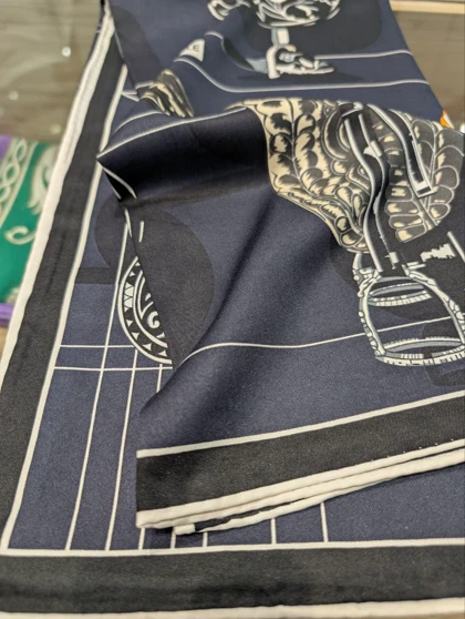 روسری ابریشم توییل دوردستدوز (قواره صد) 30174