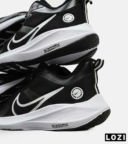 کفش کتانی مردانه مشکی سفید NIKE AIR zoomx