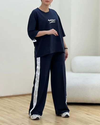 ست تیشرت و شلوارگلکسی کویین