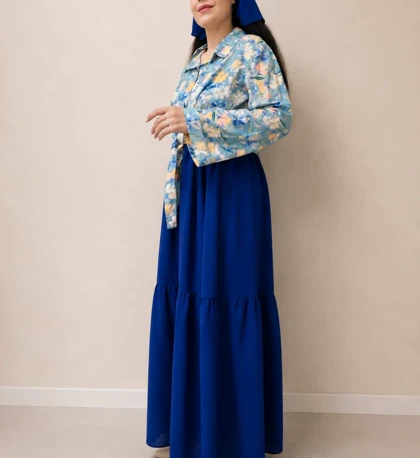 شومیز گره‌ای و دامن چین‌دار آبرنگ