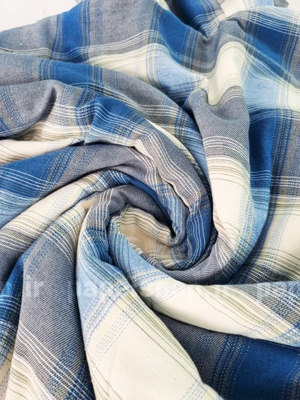 شکت چهارخونه تو پشمی