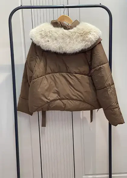 کاپشن یقه خزدار