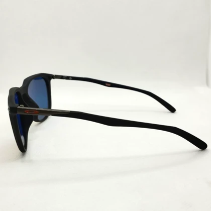 اوکلی AM 230029 BALCK/RED