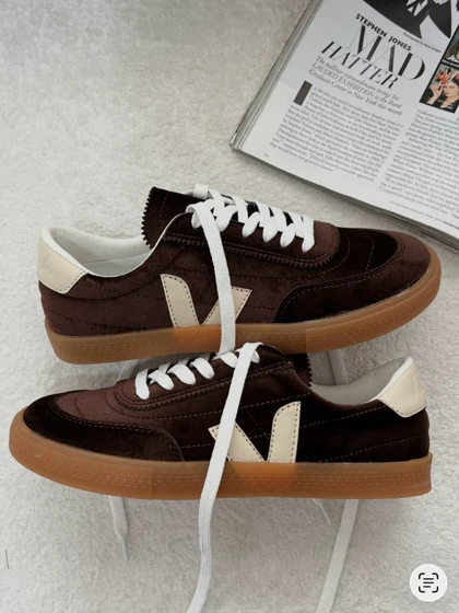 ونس وجا "روژکا " 2441