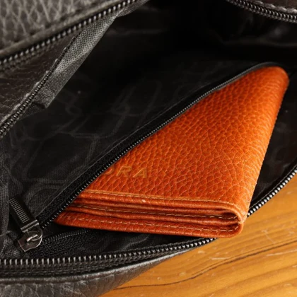 کیف دستی مردانه بیورا مدل shz02