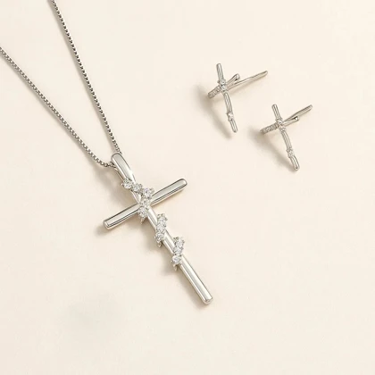 نیم‌ست ژوپینگ طرح صلیب نگین‌دار