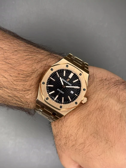 ساعت مچی اودمار پیگه باتری بند رزگلد صفحه مشکی Audemars Piguet