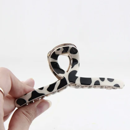 کلیپس زنانه طرح گاو