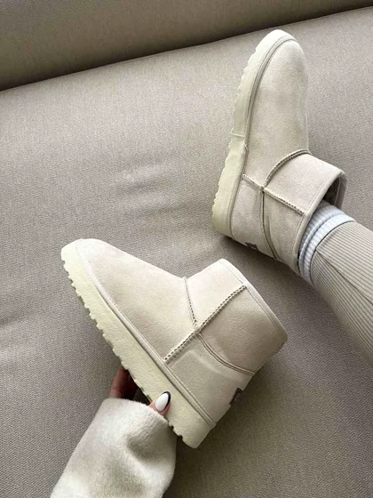 نیم بوت UGG