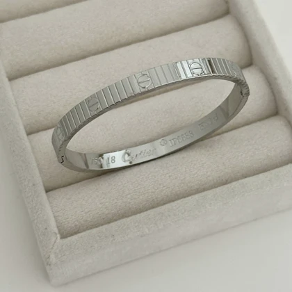 دستبند کارتیه لاو unlimited کد 865