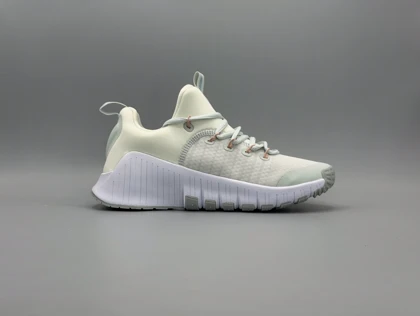 کتانی نایکی متکان6 شیری سفید/Nike Metcon