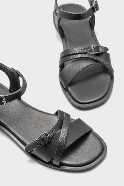 صندل زنانه اورجینال elle