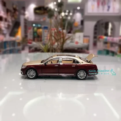 ماشین فلزی بنز میباخ