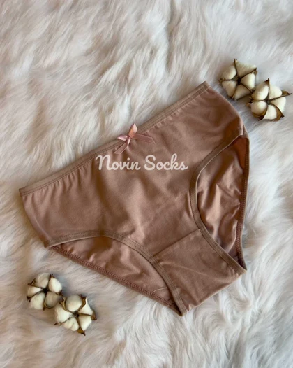 شورت نیلوفر