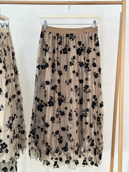 دامن توری گل مخملی