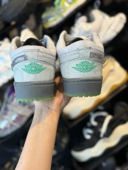 کتانی مردانه دراگون طوسی کرم