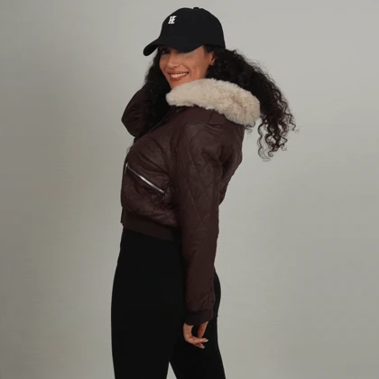 کاپشن یقه خزدار