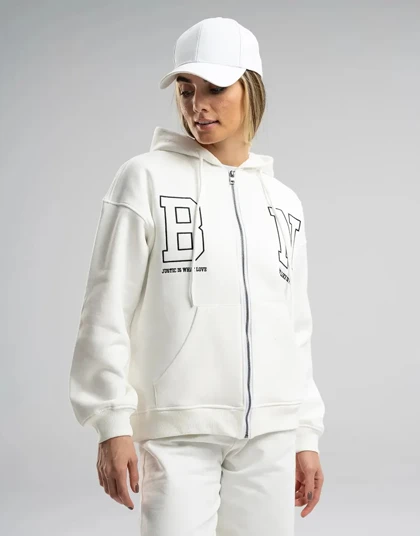 پیش گلدوزی کلاهدار