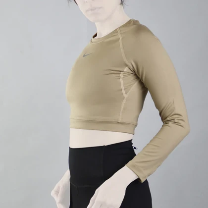 نیم‌تنه آستین بلند ورزشی زنانه نایک مدل SRN-31331 کرم