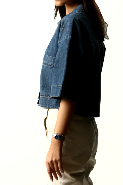 شومیز آستین کوتاه کراپ زنانه