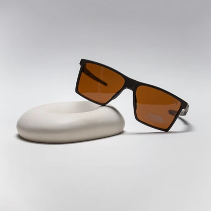 عینک آفتابی اوکلی (Oakley) مدل p1006