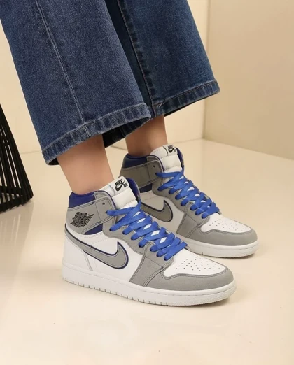 کتانی زنانه نایک جردن وان مید بلو فانتوم Nike Air Jordan 1 mid