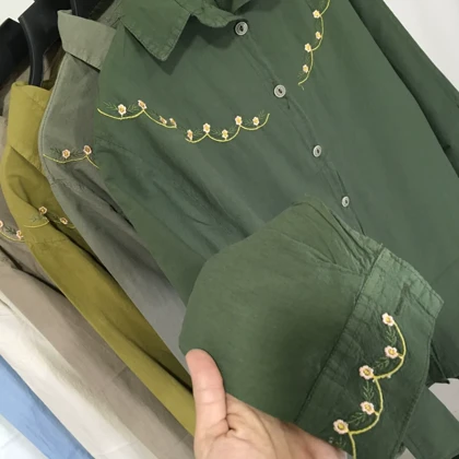 مانتو گلدوزی شده آویسا