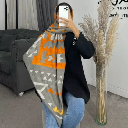 روسری طرح مثلث