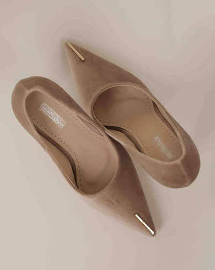 735 - پاشنه‌بلند خطی 735