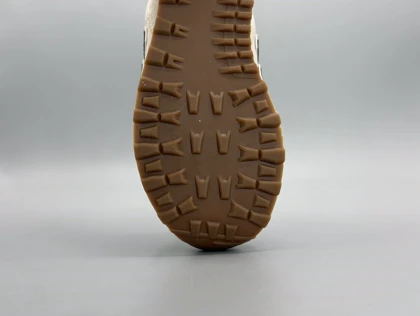 نیوبالانس 574 کرم زرشکی/New balance 574
