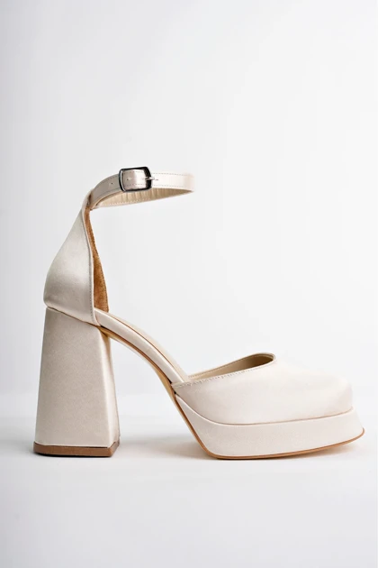 کفش پاشنه‌بلند کلاسیک زنانه اورجینال میرانین meyranin-ayakkabilari