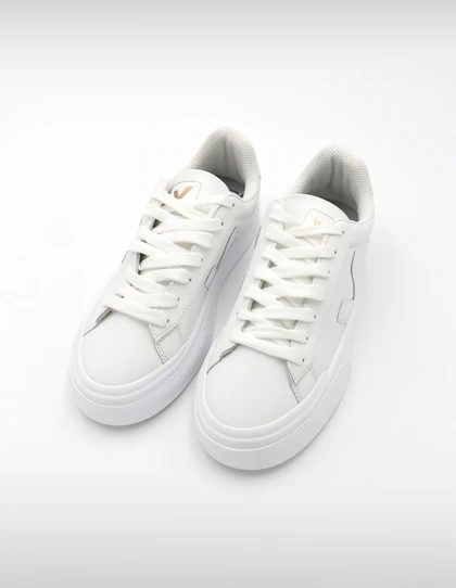 کتانی روزانه Unisex VEJA Veja One U