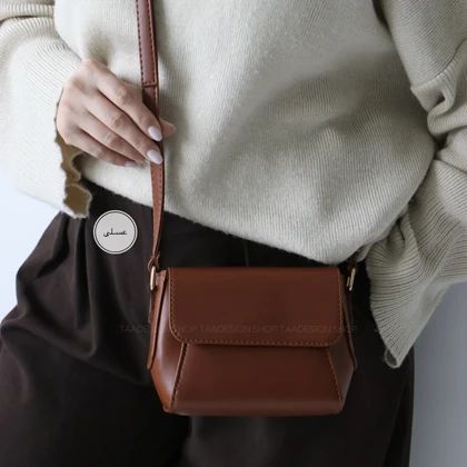 کیف زنانه دوشی مدل نورا