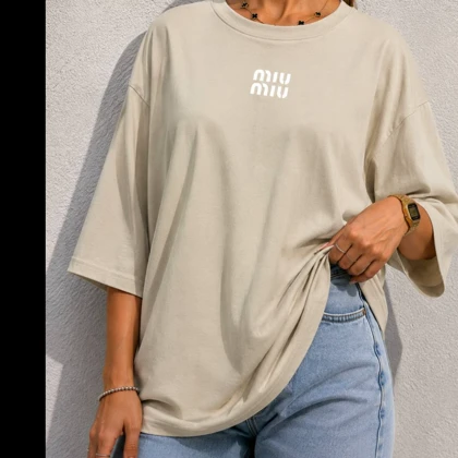 تیشرت طرح miu miu