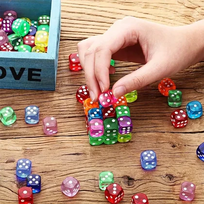 تاس شفاف اکریلیک بسته 50 عددی مدل Boxed