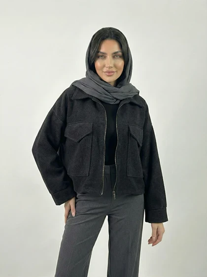 کت زنانه فوتر کوتاه رنگ مشکی دو جیب کد (8730)